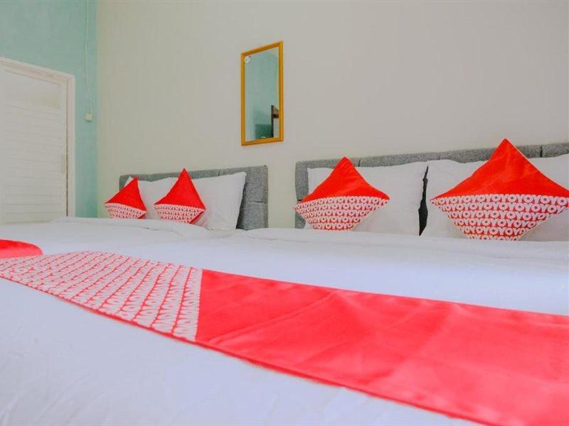Oyo 2376 Tiara Family Residence Batu  Buitenkant foto