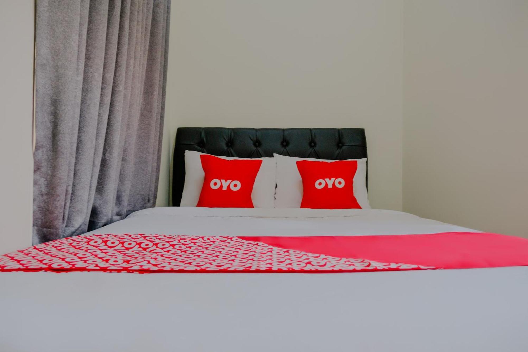 Oyo 2376 Tiara Family Residence Batu  Buitenkant foto